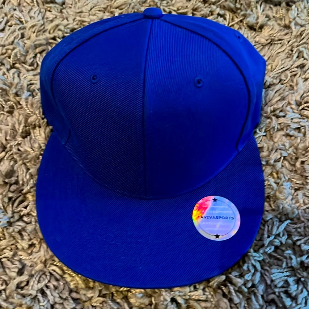 Im selling: UNISEX SNAPBACK